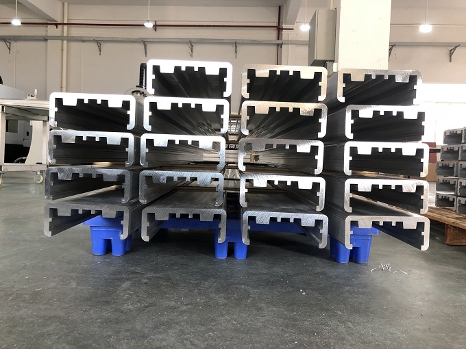 工業(yè)鋁型材價格 工業(yè)鋁型材價格